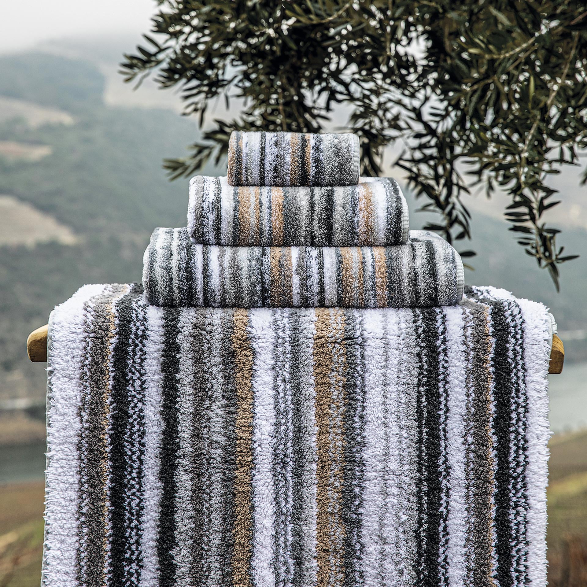 VENICE vannas paklājs – elegants komforts zem kājām