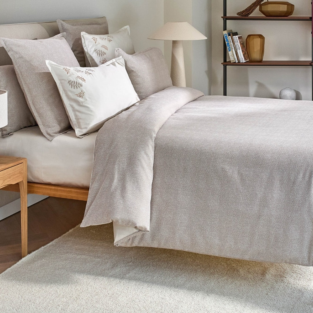 Gultas veļa LEO satīna un žakarda harmonija