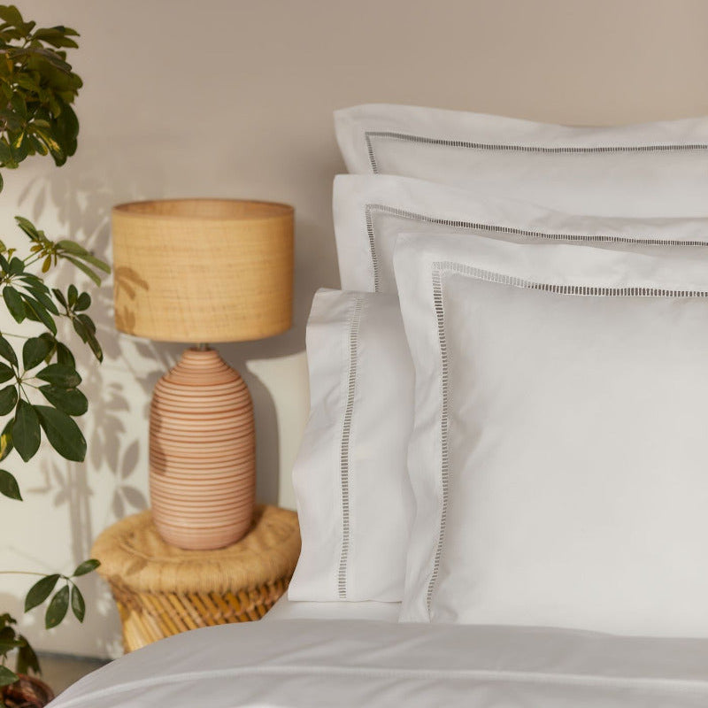 Ēģiptes kokvilnas komplekts PAROS Segas pārvalks 240x220 + 2 spilvendrānas 50x75 WHITE