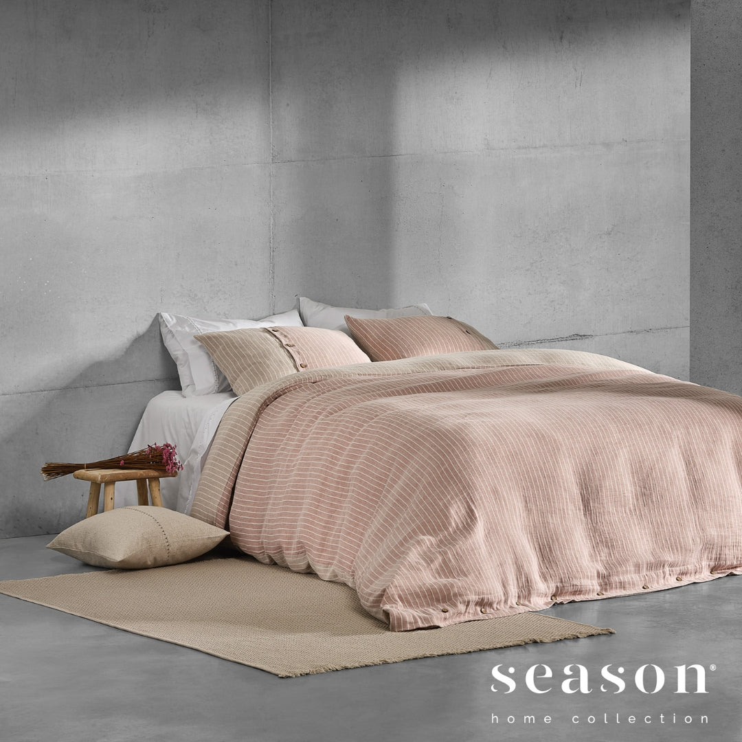AVENUE – gultas veļa ar lina tekstūru un bambusa detaļām