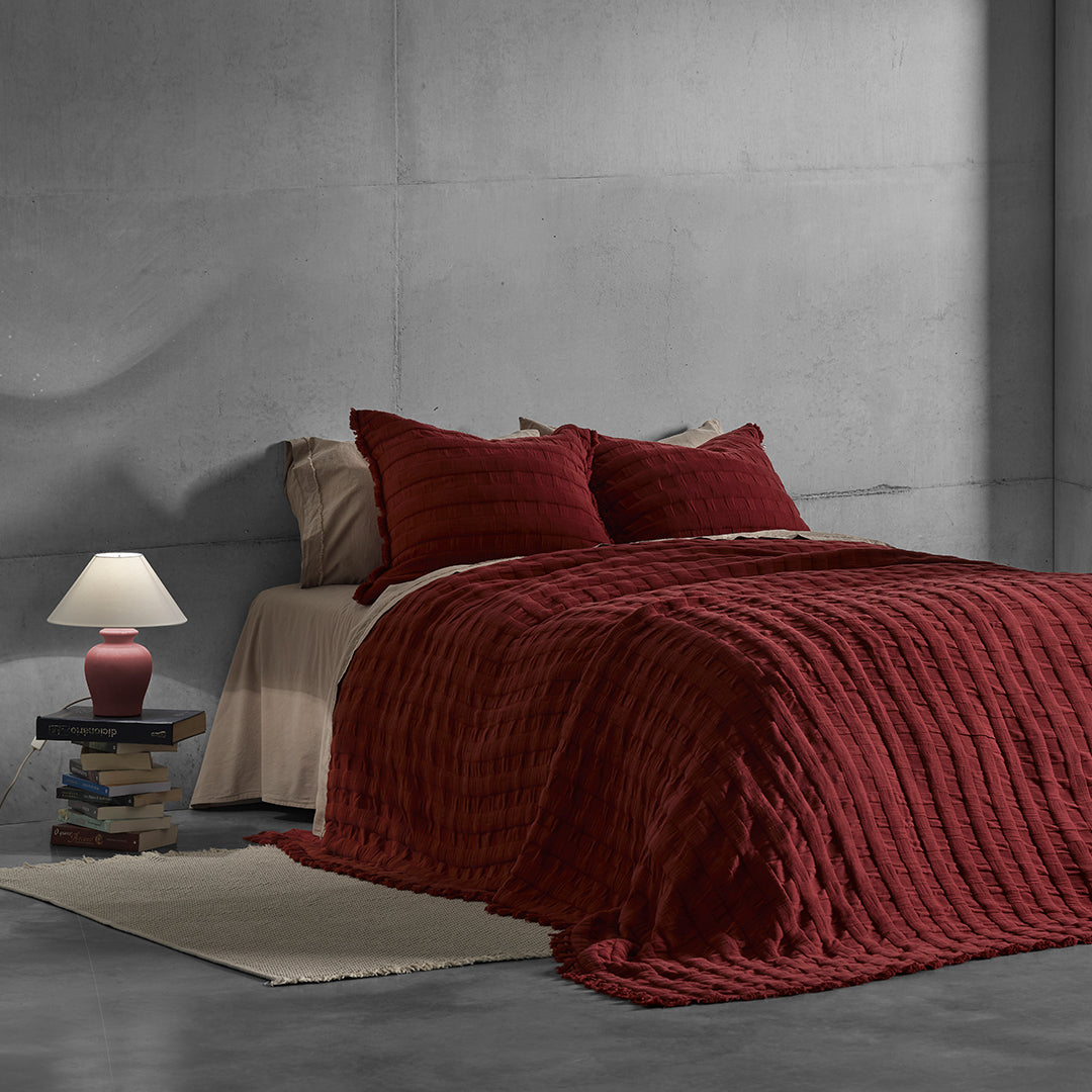 MALTHE – tekstila kolekcija ar reljefu rakstu un krāsu harmoniju