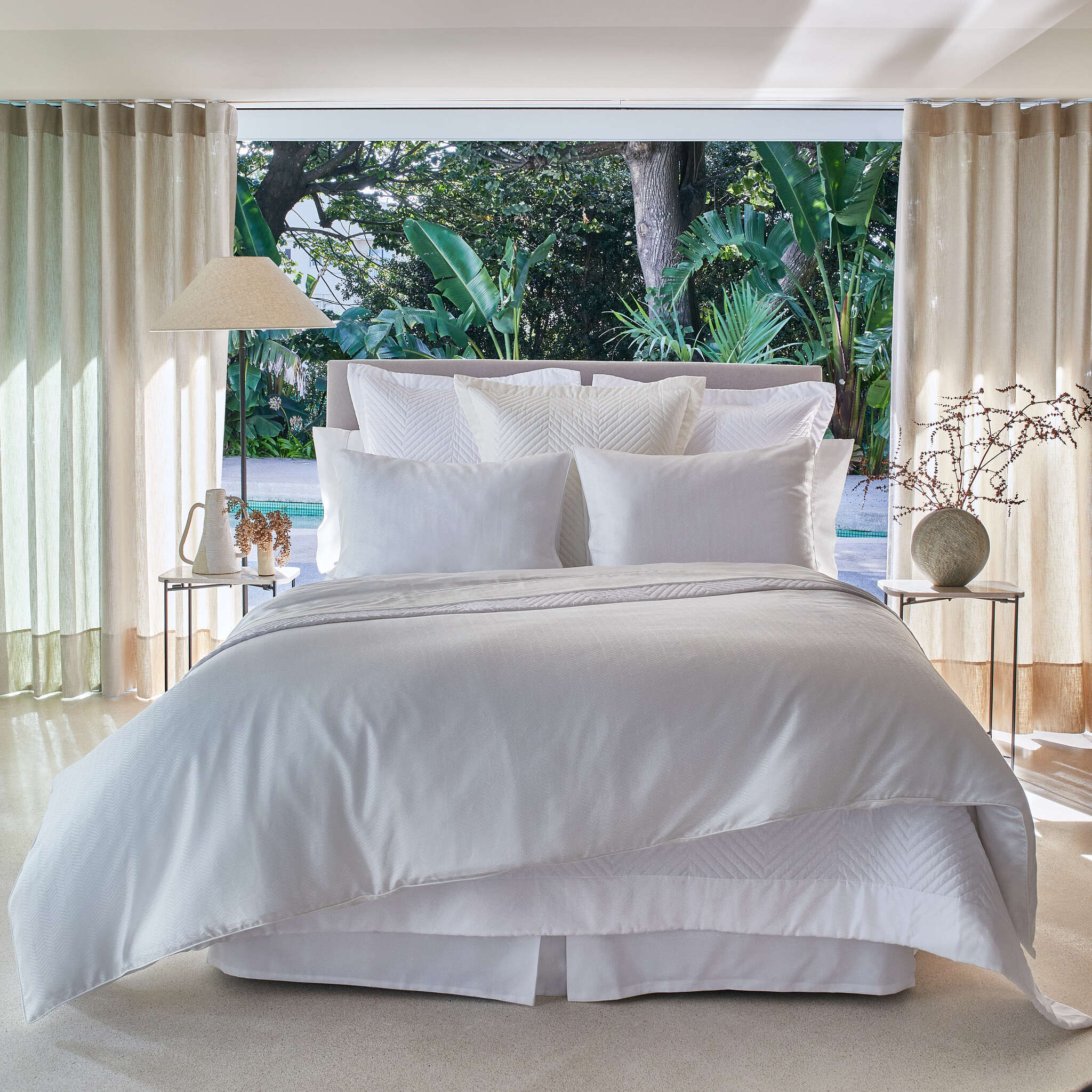 Постельное белье CLARA из 100% жаккарда TENCEL.