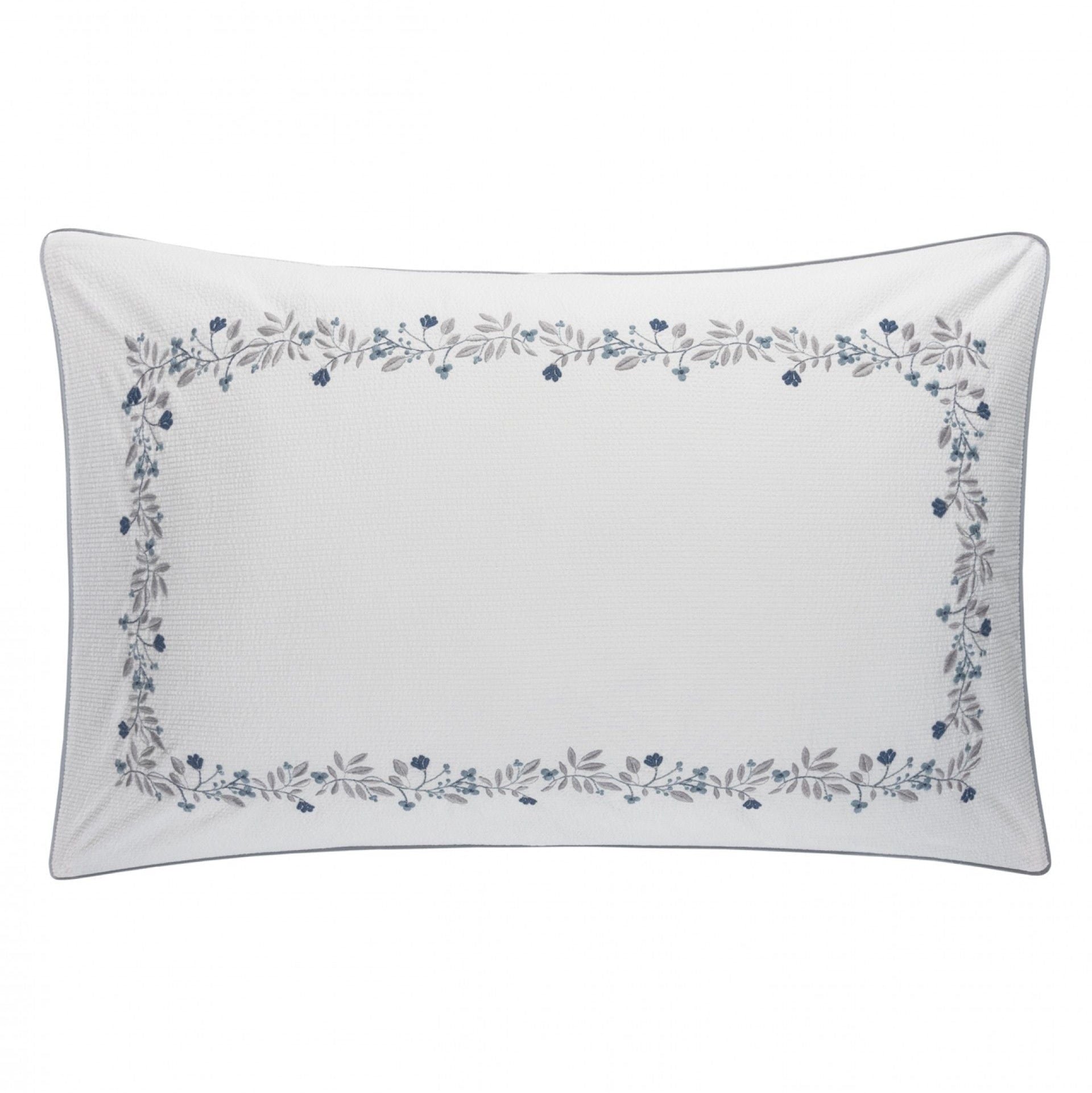 Gultas veļa FLORA seersucker ar izšūtiem ziediem