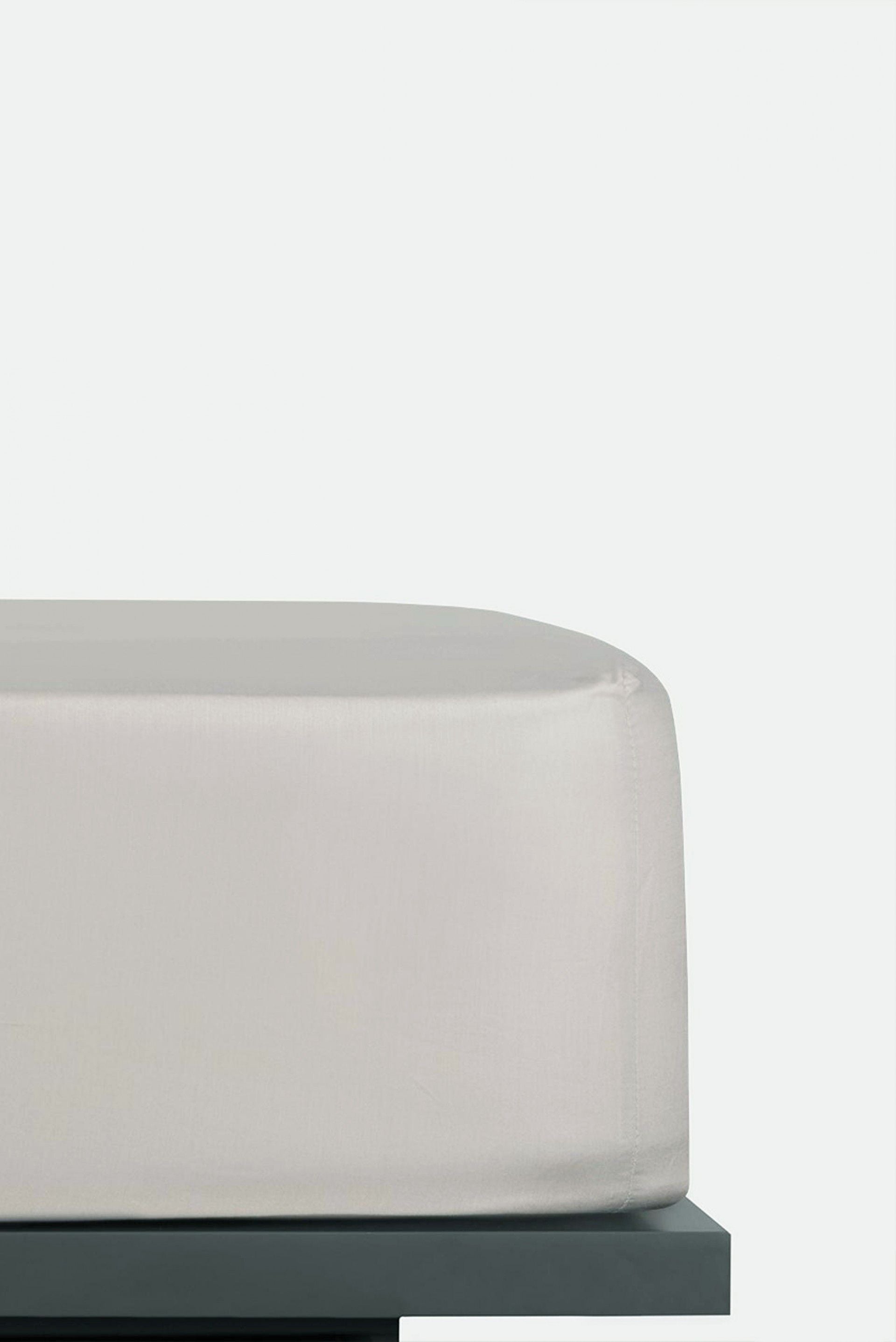 LUX Satīna palagi ar gumiju 100% garo šķiedru kokvilnas satīns 500TC