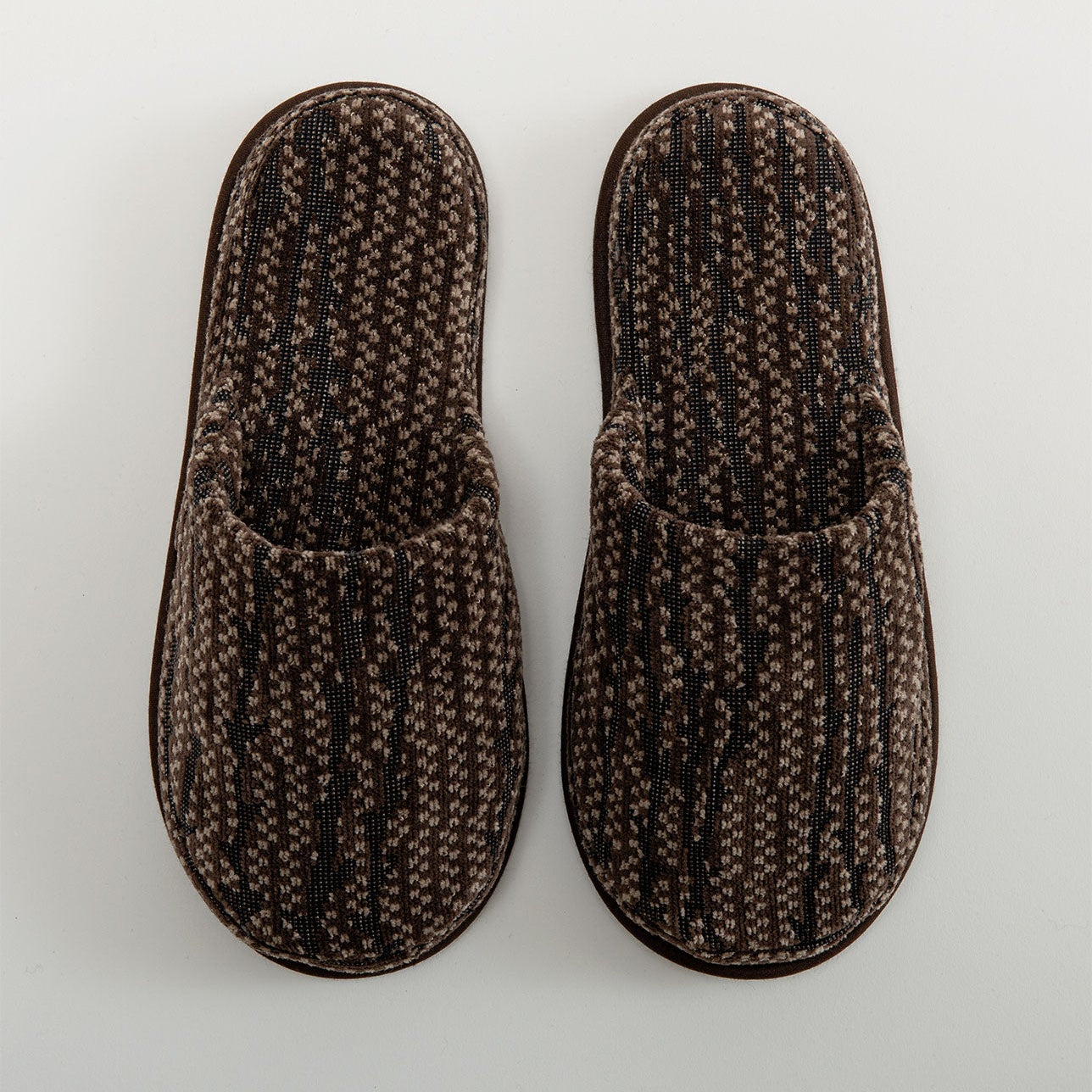 OSAKA – коллекция мужских халатов и тапочек с характером.