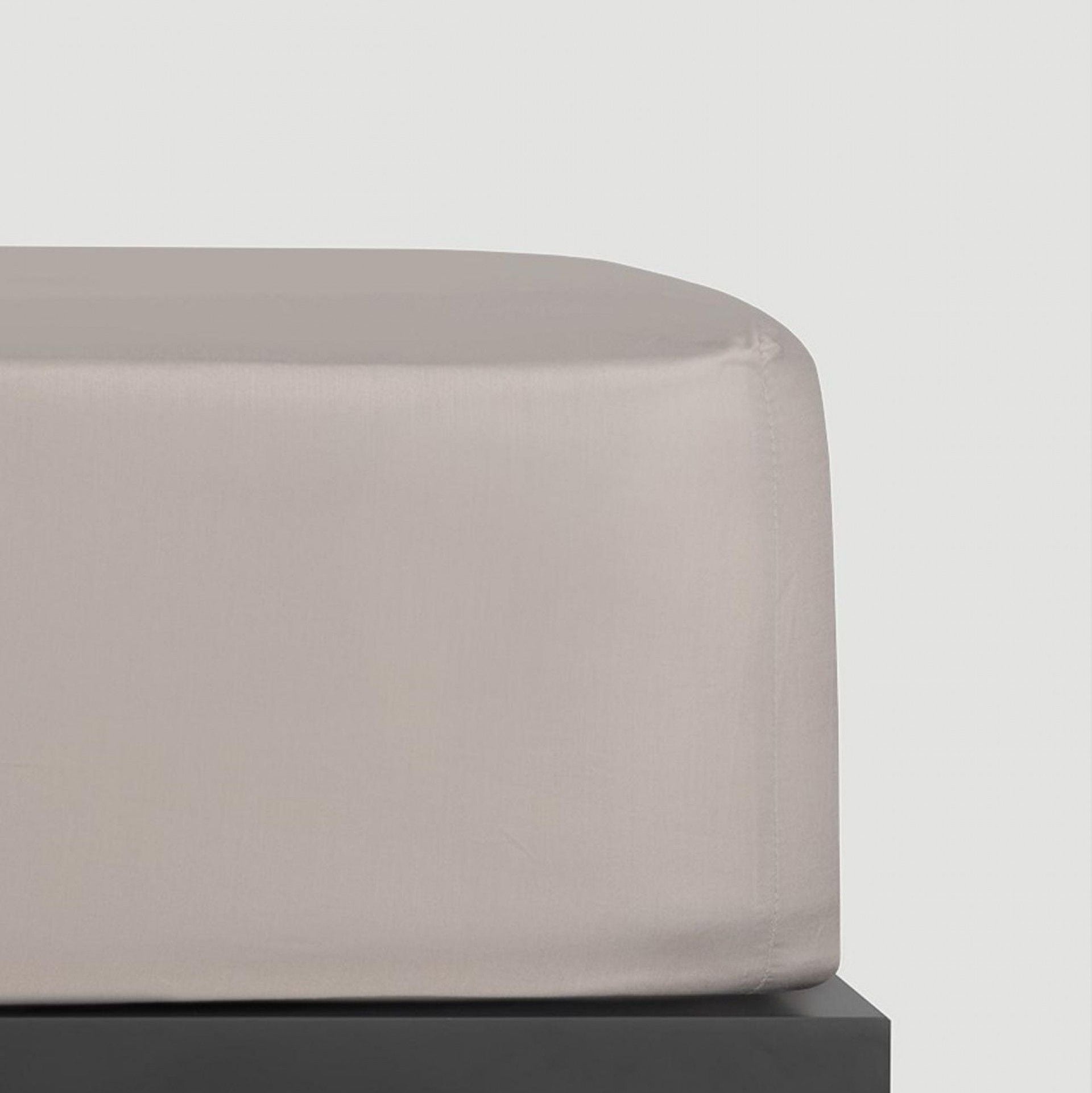 Satīna palagi ar gumiju 100% garo šķiedru kokvilnas satīns 300TC