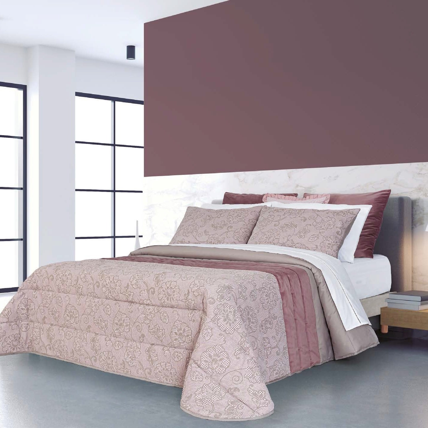 EGO – комплект для спальни, сочетающий в себе роскошь текстуры и элегантность блеска.