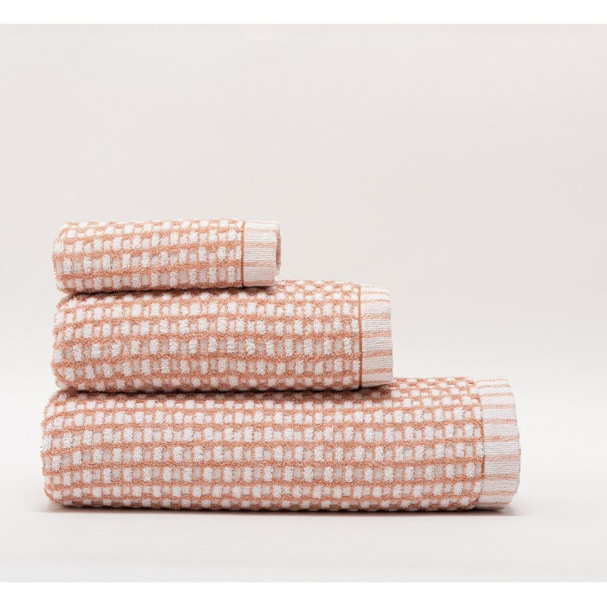 Махровые полотенца GLOW – мягкость, которая сияет в повседневной жизни.