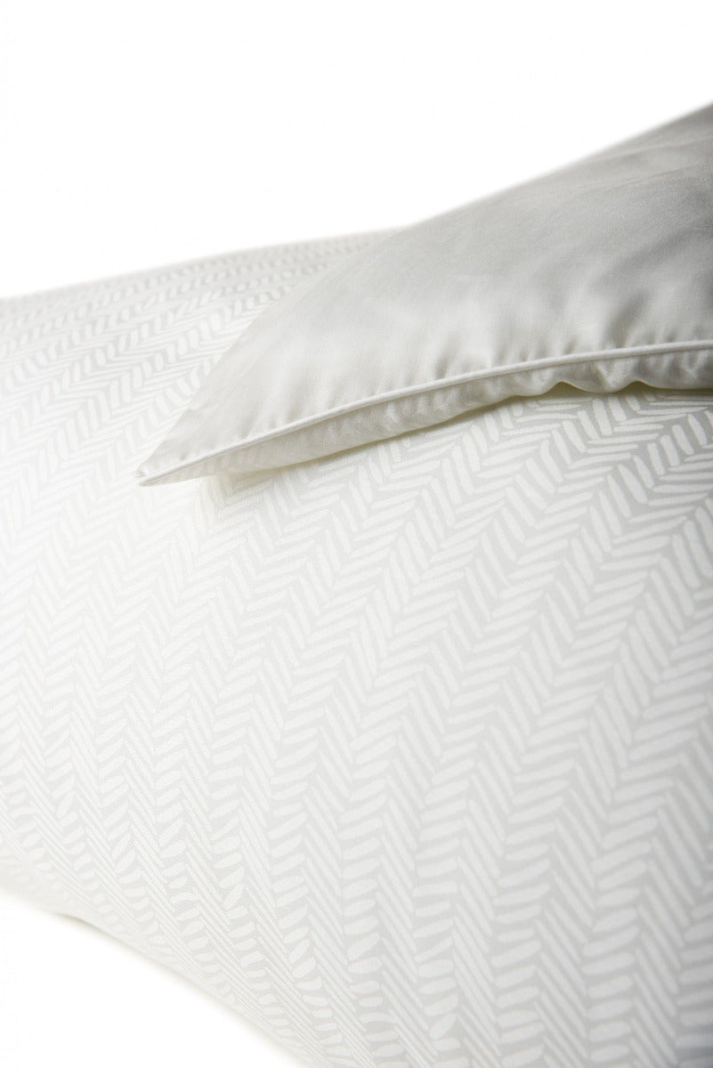 Постельное белье CLARA из 100% жаккарда TENCEL.