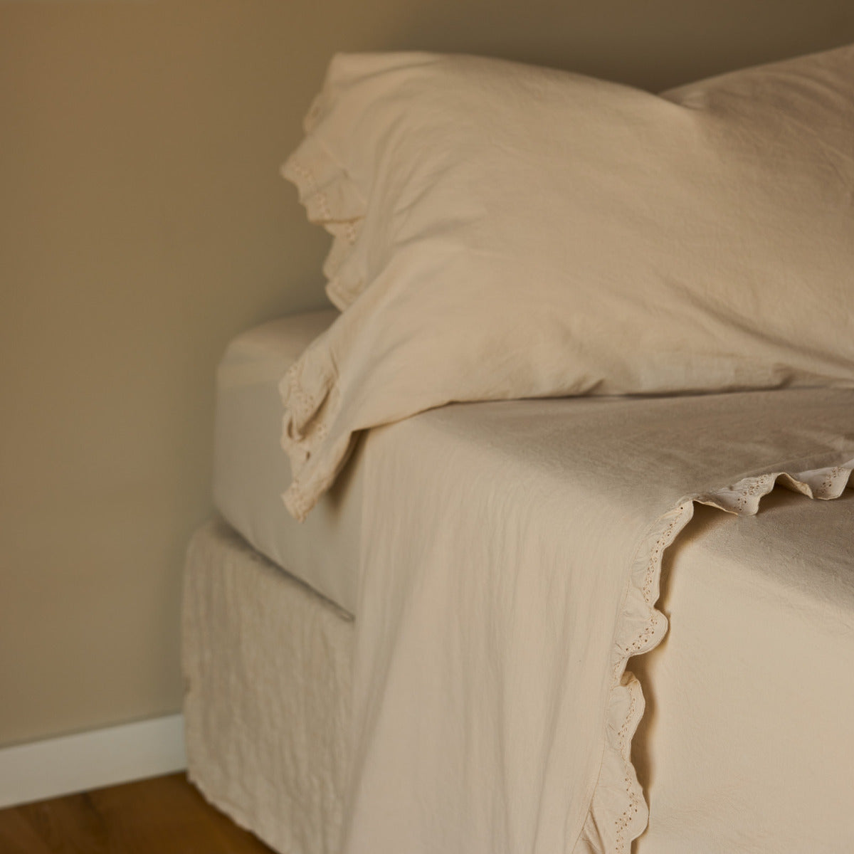 Gultas veļa LOVIN — vieglums un romantika vasaras naktīm