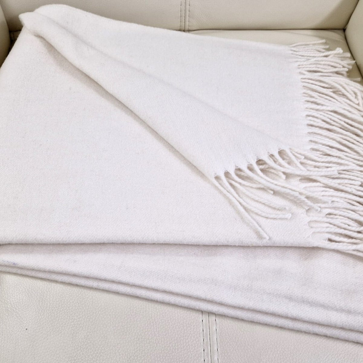 Pleds LUGANO white 140x200 90% merino vilna, 10% kašmirs