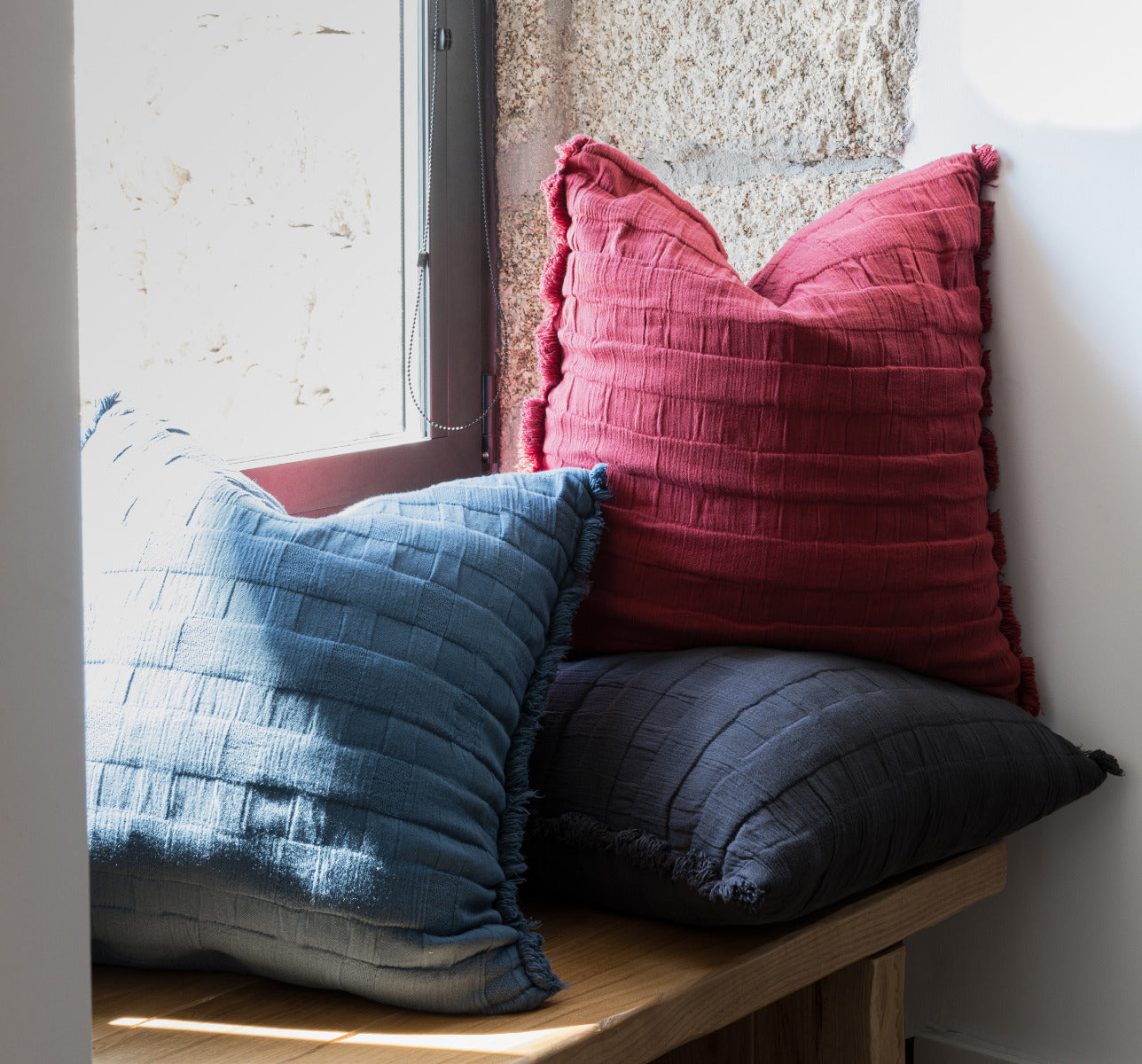 MALTHE – tekstila kolekcija ar reljefu rakstu un krāsu harmoniju