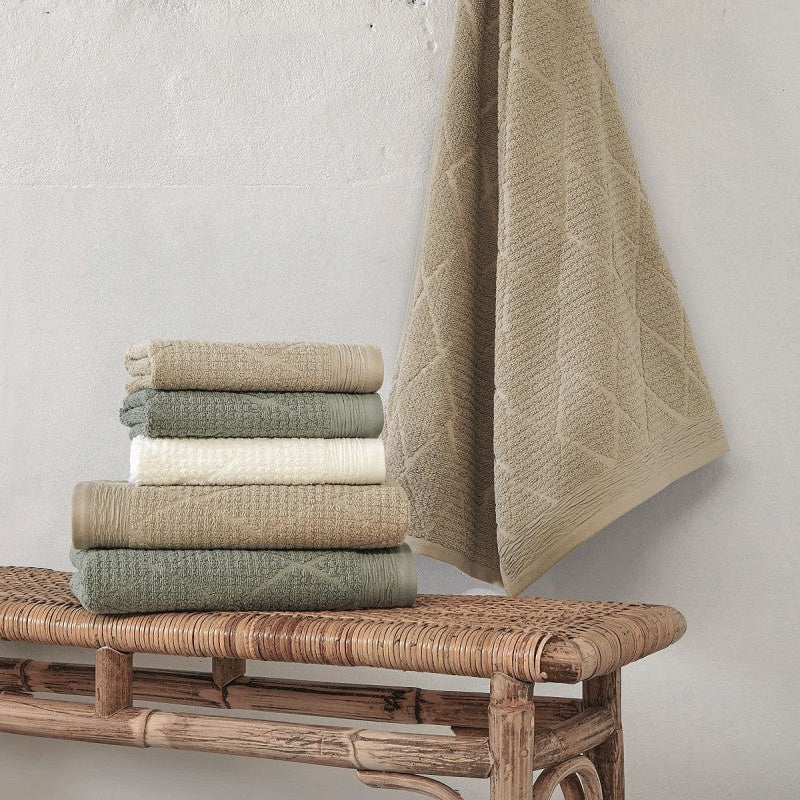 Frotē dvieļi REFLECTION – tekstūras dziļums un dabas tonis