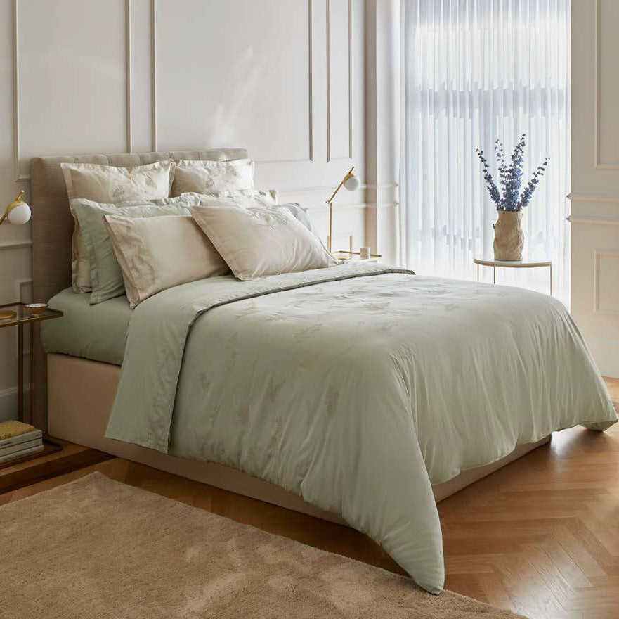 Satīna gultas veļa ar izšuvumu VIENNA olive un latte 100% kokvilna Satīns 300TC