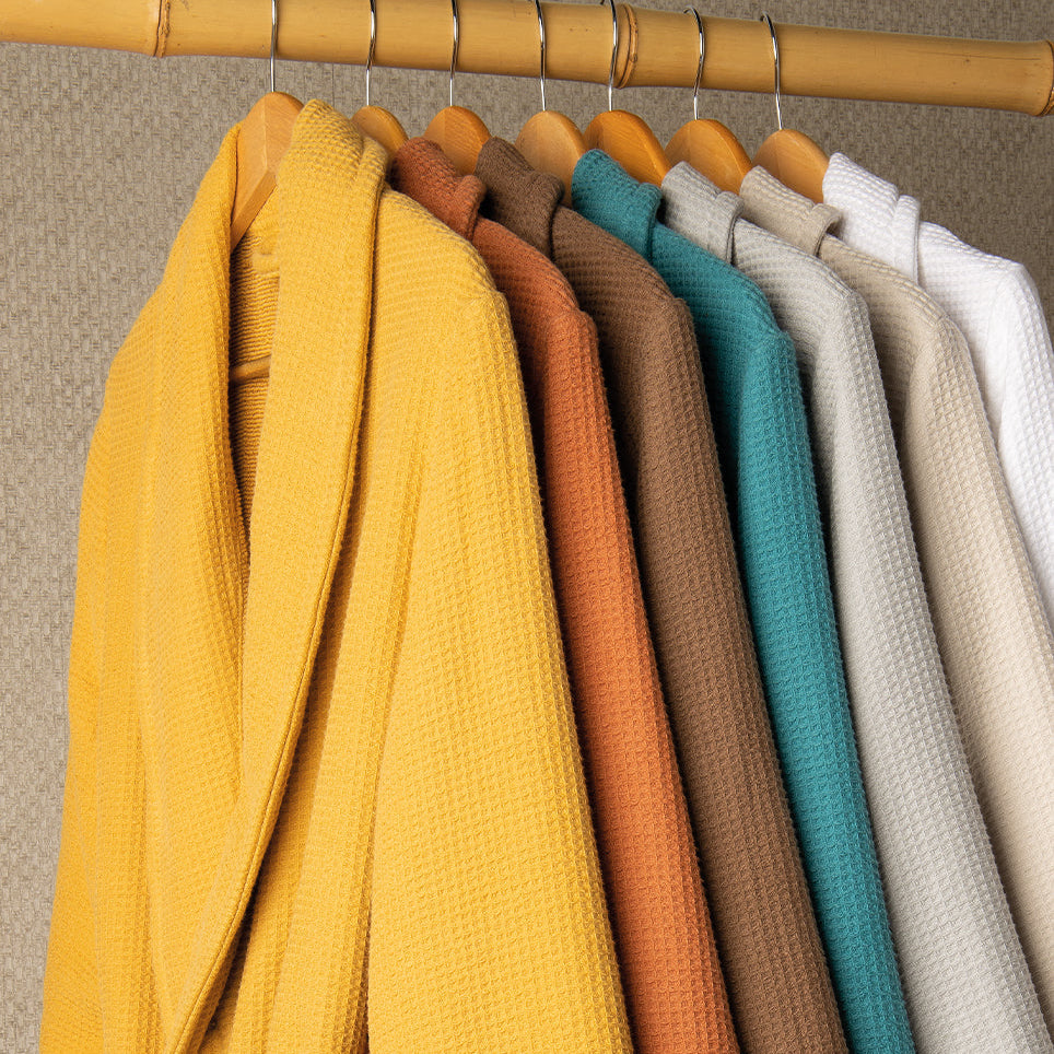 NATURAL – bathrobes with waffle texture and ecological comfort