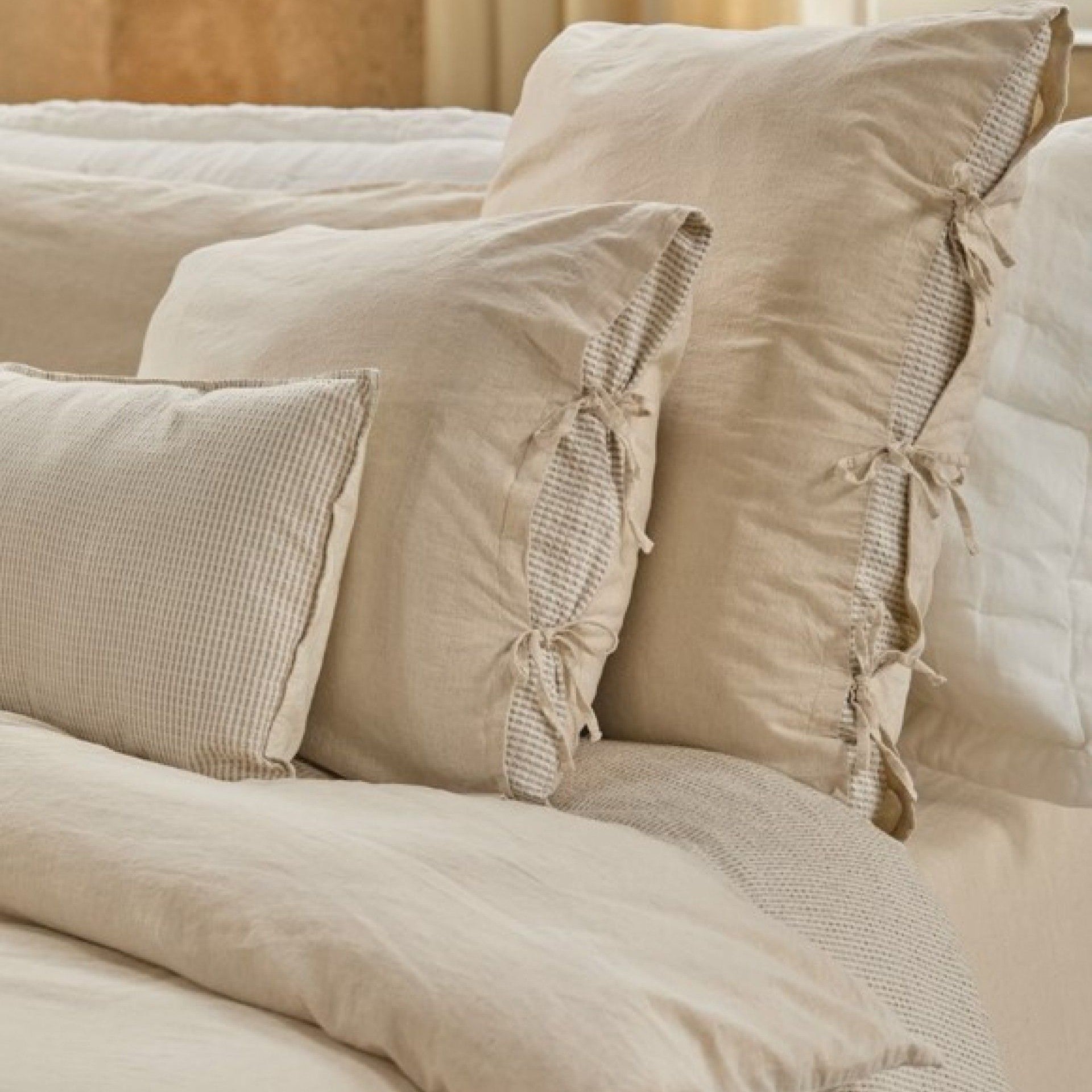 Gultas veļa PETRA - mīkstināti lini un kokvilna