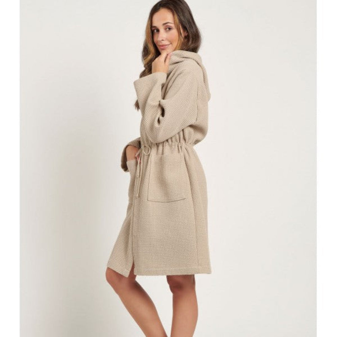 Halāts ar kapuci N HOME M izmērs BEIGE 100% kokvilna no otrreizēji pārstrādātās ORGANISKĀS dzijas